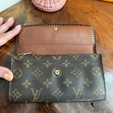 The Junco Wallet Wristlet - Vintage Monogram in Chocolate