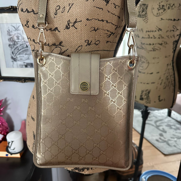 The Swan Messenger - Vintage Gucci in Gold