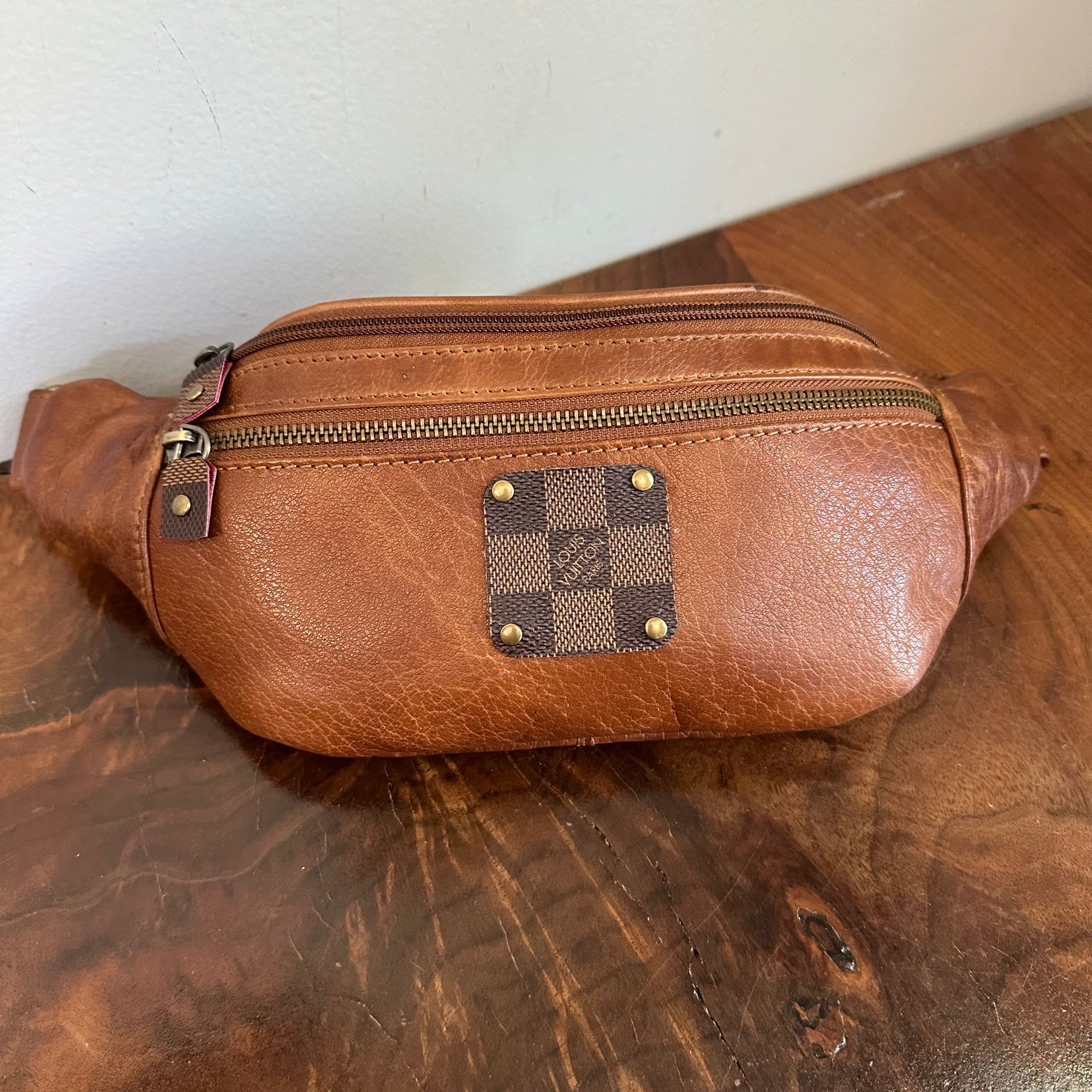 Mcm fanny pack replica best sale