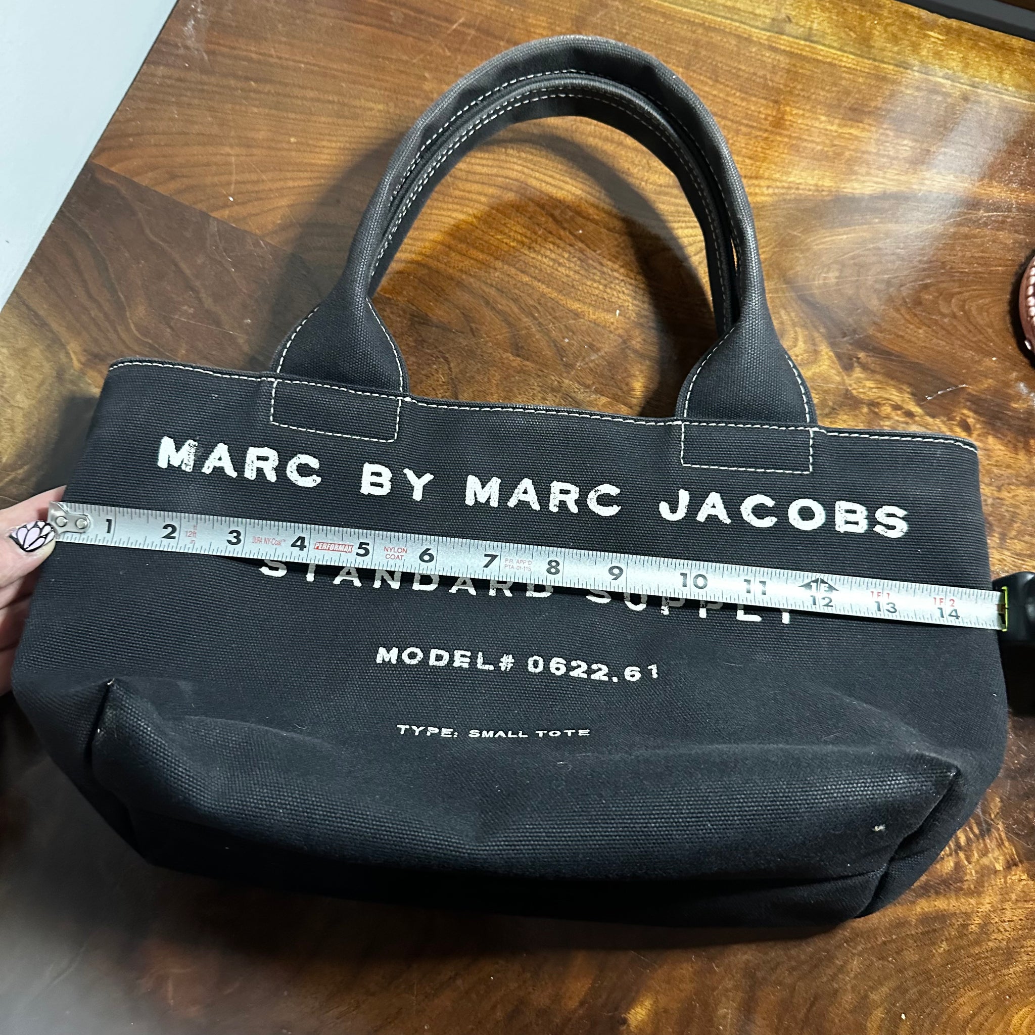 Marc by Marc Jacobs Standard Supply Small Tote in Black – Beauty Bird  Vintage