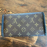 The Junco Tri-Fold Wallet - Vintage Monogram in Black