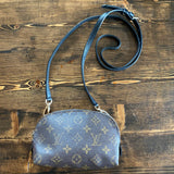 The Junco Crossbody Bag - Vintage Monogram in Black