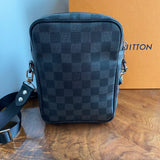 The Parrot - Vintage Damier in Graphite