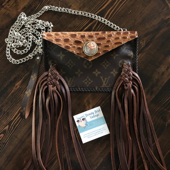 The Fringed Wren - Cognac Vintage Wristlet/Crossbody/Clutch Bag