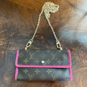 The Junco Wallet Crossbody - Vintage Monogram in Hot Pink