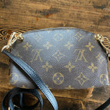 The Junco Crossbody Bag - Vintage Monogram in Black