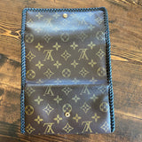 The Junco Tri-Fold Wallet - Vintage Monogram in Black