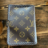 The Junco Bi-fold Short Wallet - Vintage Monogram in Chocolate