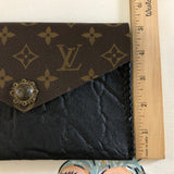 The Wren - Black Vintage Wristlet/Crossbody/Clutch Bag